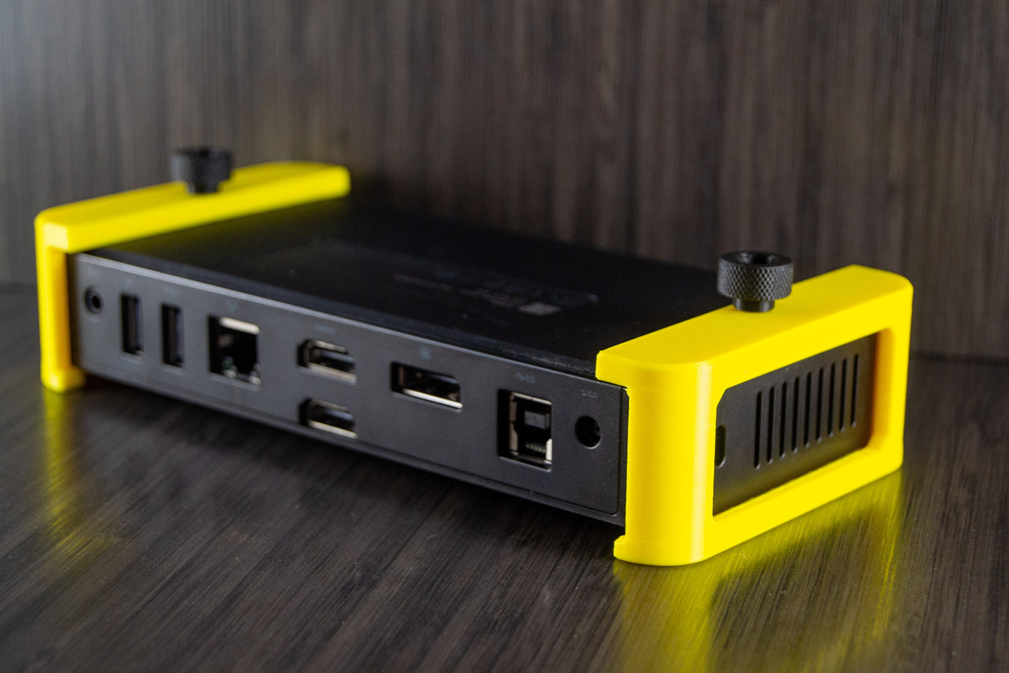 Mount for Dell D3100 / D6000 Dock